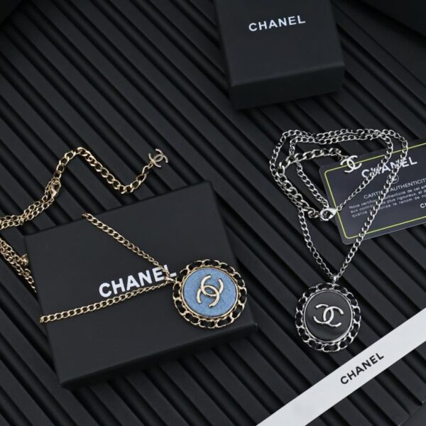réplica,joyas,joyería,1:1,replica,fake,lujo,barato Collar de perlas Chanel 25P con estrella y corazón en dorado claro, con letra doble C grande (FK7MN)