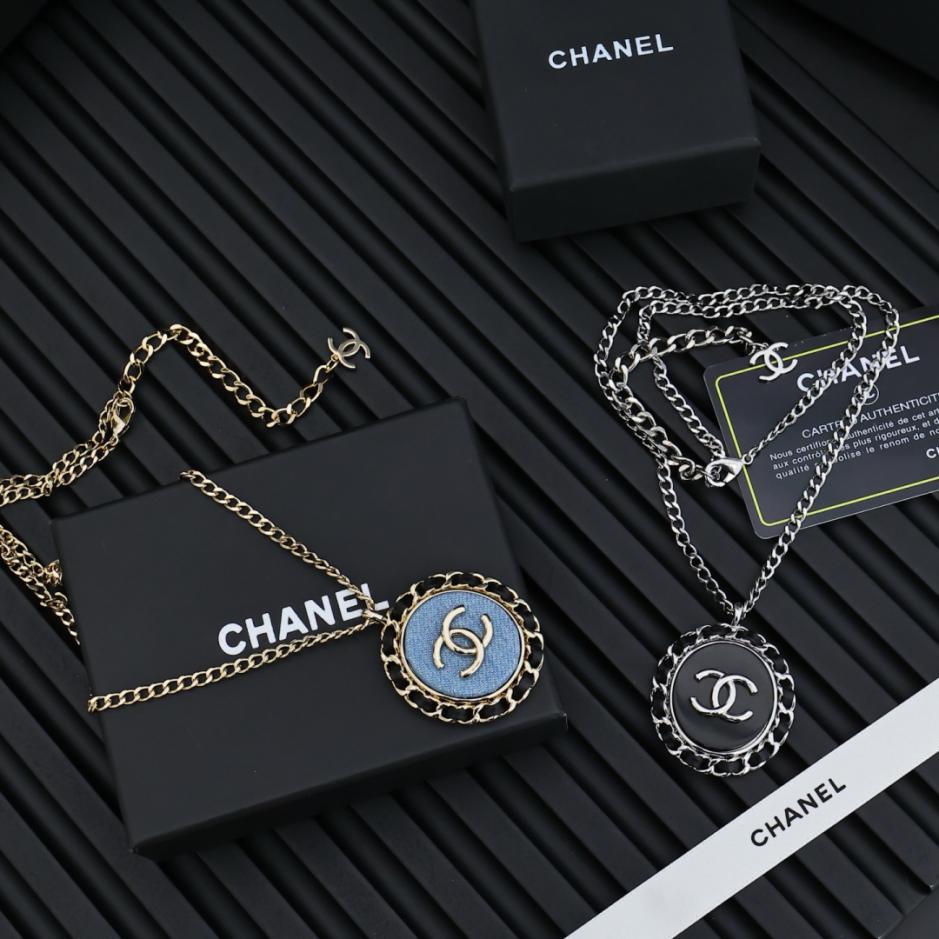 réplica,joyas,joyería,1:1,replica,fake,lujo,barato réplica,joyas,joyería,1:1,replica,fake,lujo,barato Collar ovalado de cuero Chanel 25p (40MS2)