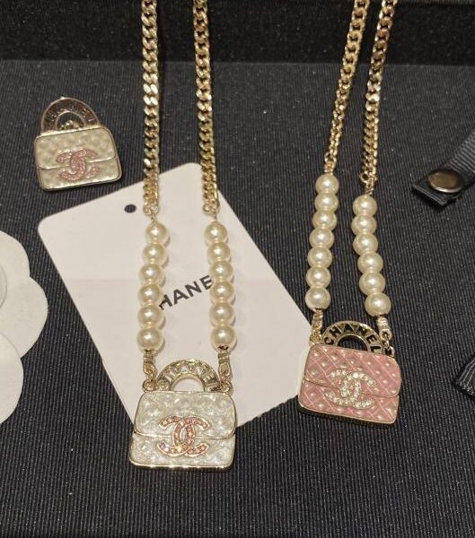 réplica,joyas,joyería,1:1,replica,fake,lujo,barato Collar Chanel con luna de agua y diamantes (7IEQR)