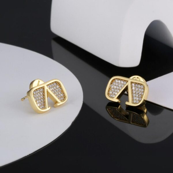 réplica,joyas,joyería,1:1,replica,fake,lujo,barato Pendientes de aguja de plata de ley con diseño de Valentino (XMIJK)