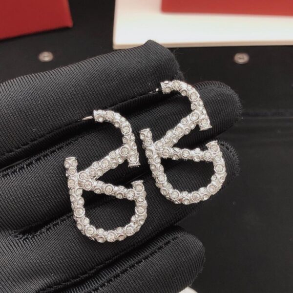 réplica,joyas,joyería,1:1,replica,fake,lujo,barato Pendientes Valentino de diamantes de último modelo, de latón ZP, de tamaño mediano (YK4HN)