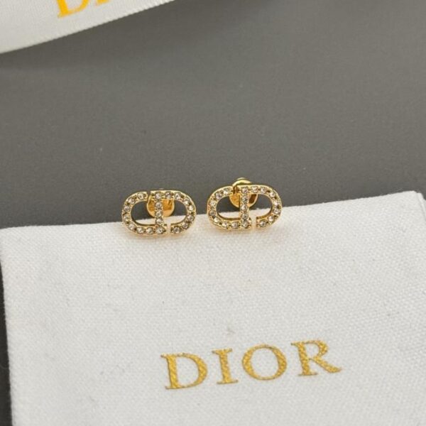 réplica,joyas,joyería,1:1,replica,fake,lujo,barato Pendientes pequeños tipo mini CD Dior, último modelo, en oro y plata, en dos colores opcionales, de latón ZP (O8L6V)