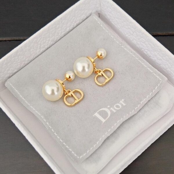 réplica,joyas,joyería,1:1,replica,fake,lujo,barato Pendientes de perlas grandes y pequeñas de Dior, último modelo, en latón ZP (0ERFA)