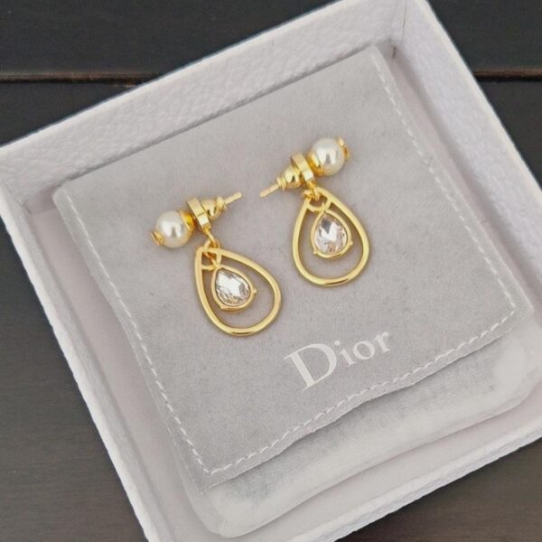 réplica,joyas,joyería,1:1,replica,fake,lujo,barato Los últimos pendientes de gota de agua dorados con perla de Dior, fabricados en latón ZP (15BBO)