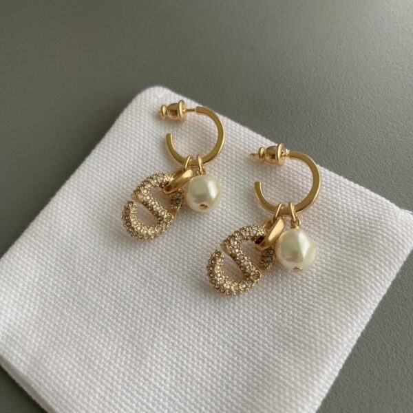 réplica,joyas,joyería,1:1,replica,fake,lujo,barato Pendientes Dior con gancho para la oreja y cuentas de diamantes (PJ8GU)