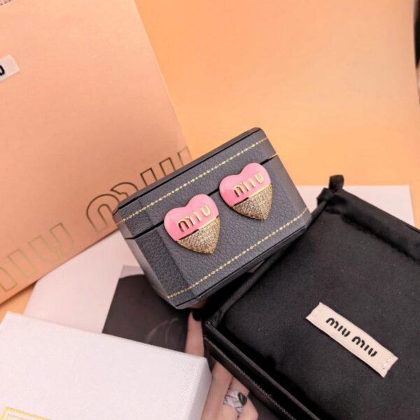 réplica,joyas,joyería,1:1,replica,fake,lujo,barato Pendientes de corazón con letra miumiu (5FXK7)