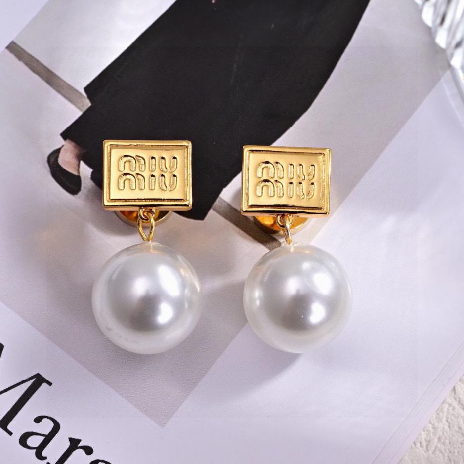réplica,joyas,joyería,1:1,replica,fake,lujo,barato réplica,joyas,joyería,1:1,replica,fake,lujo,barato Nuevos pendientes Miu Miu (Z1H72)