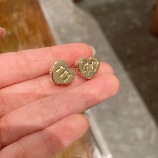 réplica,joyas,joyería,1:1,replica,fake,lujo,barato Pendientes Miu Miu con diseño de letras nuevas (4N7PH)