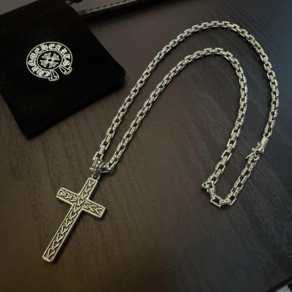 réplica,joyas,joyería,1:1,replica,fake,lujo,barato Nuevo collar con colgante de cruz de corazones cromados de alta calidad (I5U85)