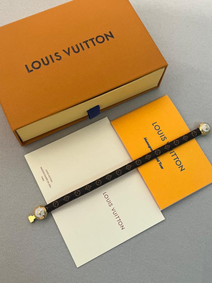 réplica,joyas,joyería,1:1,replica,fake,lujo,barato réplica,joyas,joyería,1:1,replica,fake,lujo,barato Pulsera de lona revestida con el logotipo de LOUIS VUITTON para mujer (9DZPZ)