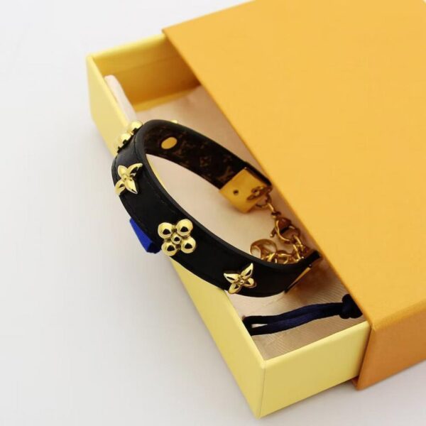réplica,joyas,joyería,1:1,replica,fake,lujo,barato Pulsera Louis Vuitton de piel con diseño de flores antiguas, de latón, a juego con el mostrador (QJ3IE)