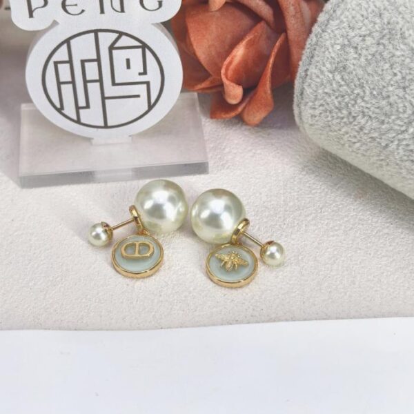 réplica,joyas,joyería,1:1,replica,fake,lujo,barato Nuevos pendientes Dior con múltiples elementos de perla verde (versión de mostrador, K5B1M)