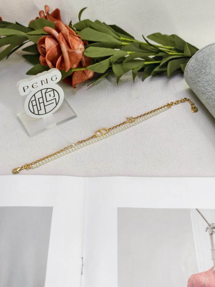 réplica,joyas,joyería,1:1,replica,fake,lujo,barato réplica,joyas,joyería,1:1,replica,fake,lujo,barato Pulsera Dior de perlas de doble círculo, versión contadora, nuevo modelo, de latón de alta calidad, con perlas Swarovski (0DQ7X)