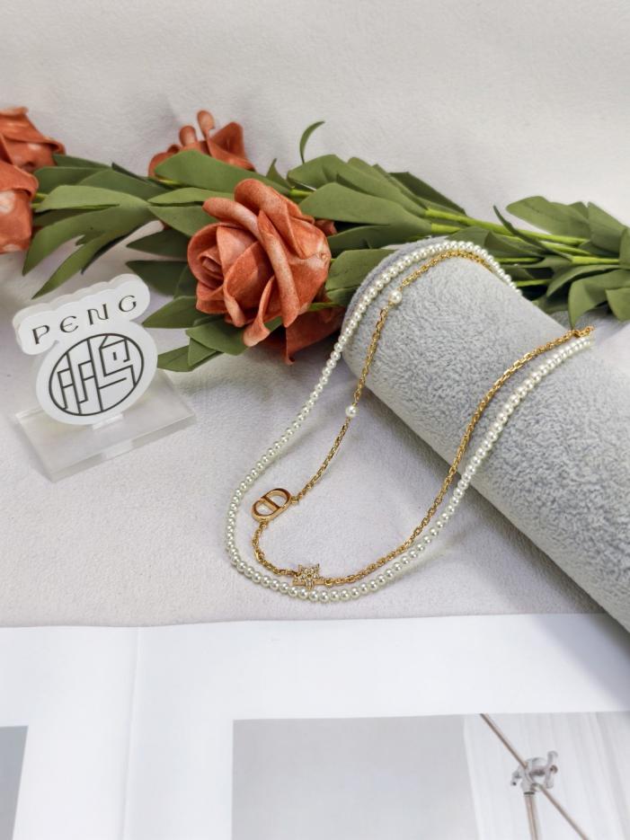 réplica,joyas,joyería,1:1,replica,fake,lujo,barato réplica,joyas,joyería,1:1,replica,fake,lujo,barato Collar de perlas de doble círculo Dior, versión de mostrador, nuevo modelo, perlas Swarovski de latón de alta calidad (2HCBO)