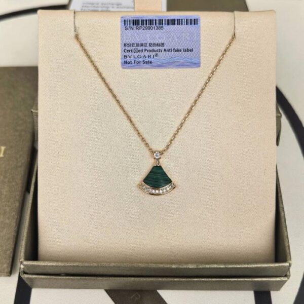 réplica,joyas,joyería,1:1,replica,fake,lujo,barato Falda Bulgari de malaquita con collar de diamantes, versión de mostrador, versión mejorada, oro rosa, material medio, producción de oro V, diamante de alto carbono 5A (HBAB6)