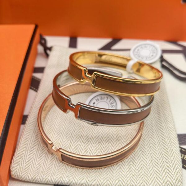 réplica,joyas,joyería,1:1,replica,fake,lujo,barato Pulsera Bulgari de doble círculo en forma de serpiente con diamantes en la cabeza y la cola, versión mejorada, de oro V, plata (VC2WX)