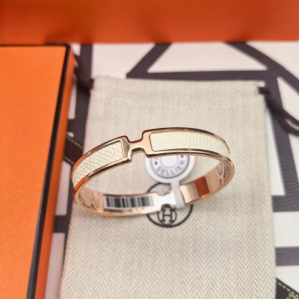 réplica,joyas,joyería,1:1,replica,fake,lujo,barato Versión contadora con pulsera de cuero blanco Hermès, nueva versión mejorada (CVT8R)