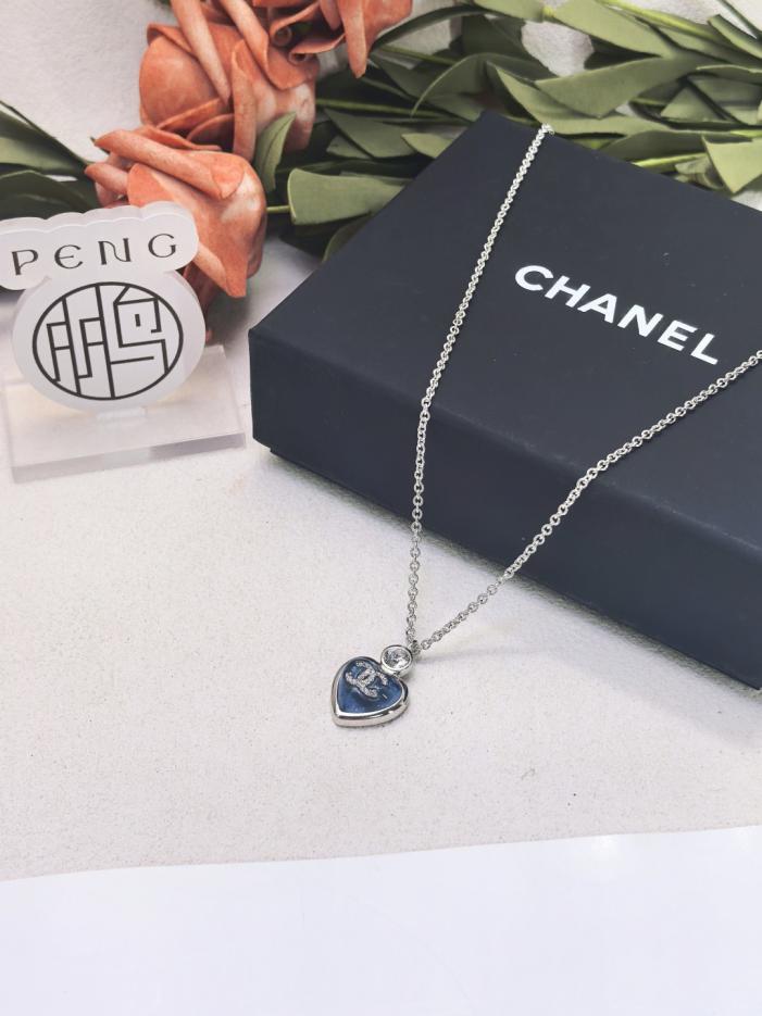 réplica,joyas,joyería,1:1,replica,fake,lujo,barato réplica,joyas,joyería,1:1,replica,fake,lujo,barato Collar Chanel Love Jelly en versión de mostrador, de latón galvanizado, dorado auténtico, con esmalte azul transparente (DXFSY)