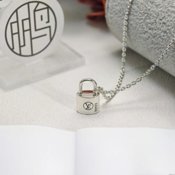 réplica,joyas,joyería,1:1,replica,fake,lujo,barato Collar LV Charity New Lock, plata de ley 925 (15,2 g) (65N7A)