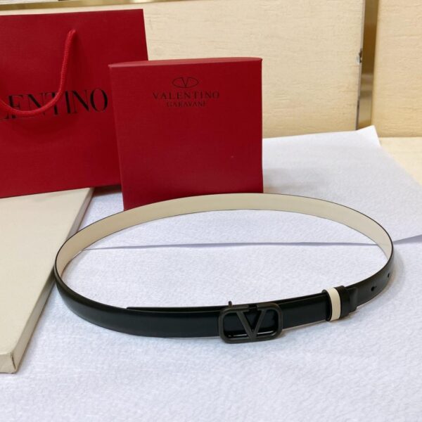 réplica,joyas,joyería,1:1,replica,fake,lujo,barato Cinturón reversible de piel de becerro brillante con hebilla clásica de latón VALENTINO GARAVANI VLOGO SIGNATURE (D0NYB)