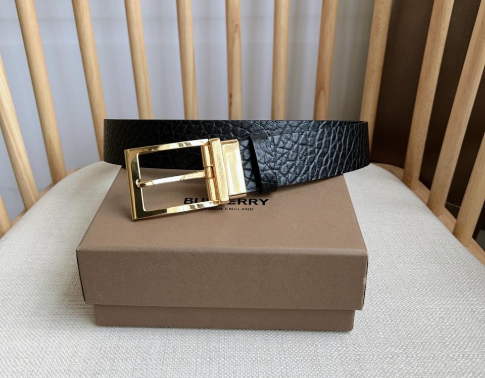 réplica,joyas,joyería,1:1,replica,fake,lujo,barato réplica,joyas,joyería,1:1,replica,fake,lujo,barato Nuevo reloj Burberry de piel de becerro con sincronización de contador y hebilla en forma de B chapada en paladio de 3,5 cm de ancho (V8OPW)