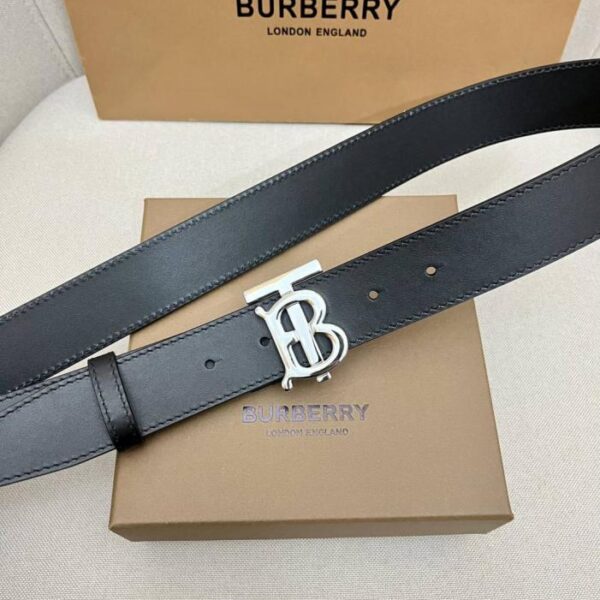 réplica,joyas,joyería,1:1,replica,fake,lujo,barato Cinturón exterior de piel de vacuno de doble cara con hebilla metálica a juego para hombre de BURBERRY, 3,5 cm (443OS)