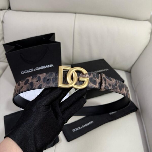 réplica,joyas,joyería,1:1,replica,fake,lujo,barato Cinturón de piel de becerro Dauphine con estampado de leopardo de Dolce & Gabbana, doble faz, 3,5 cm de ancho (5QSNH)
