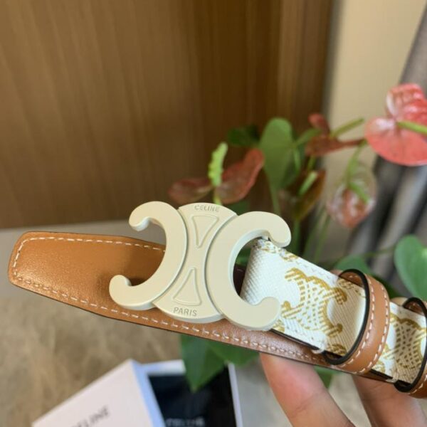 réplica,joyas,joyería,1:1,replica,fake,lujo,barato Cinturón Arco de Triunfo de CÉLINE. Cinturón TRIOMPHE de piel de becerro lisa con herrajes metálicos dorados. Ancho de 2,5 cm (6E52Q).