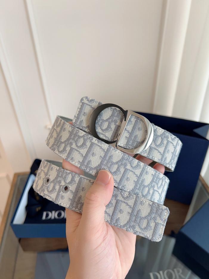 réplica,joyas,joyería,1:1,replica,fake,lujo,barato réplica,joyas,joyería,1:1,replica,fake,lujo,barato DIOR Edición mejorada, piel francesa original, tela gris oblicua, piel de vacuno negra, 3,5 cm (51KYQ)
