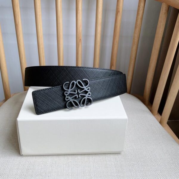 réplica,joyas,joyería,1:1,replica,fake,lujo,barato El último cinturón a juego de LOEWE, de piel de vacuno flor de doble cara, ancho 4,0 cm (ZJG91)