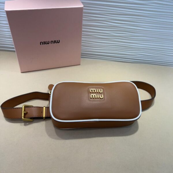 réplica,joyas,joyería,1:1,replica,fake,lujo,barato Cinturón de piel MiuMiu (4P45Z)