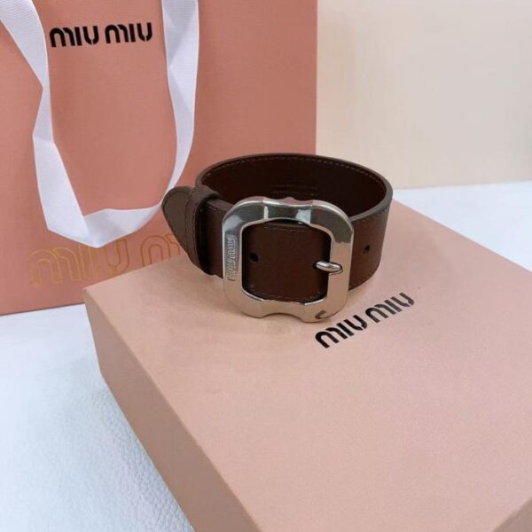 réplica,joyas,joyería,1:1,replica,fake,lujo,barato Cinturón de piel con brazalete Miu Miu de 3,4 cm (1 WNPH)