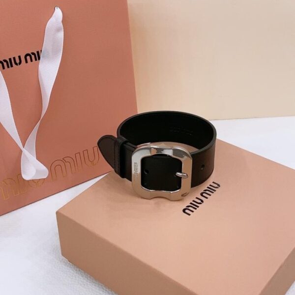 réplica,joyas,joyería,1:1,replica,fake,lujo,barato Cinturón de piel con brazalete Miu Miu de 3,4 cm (OZ9U6)