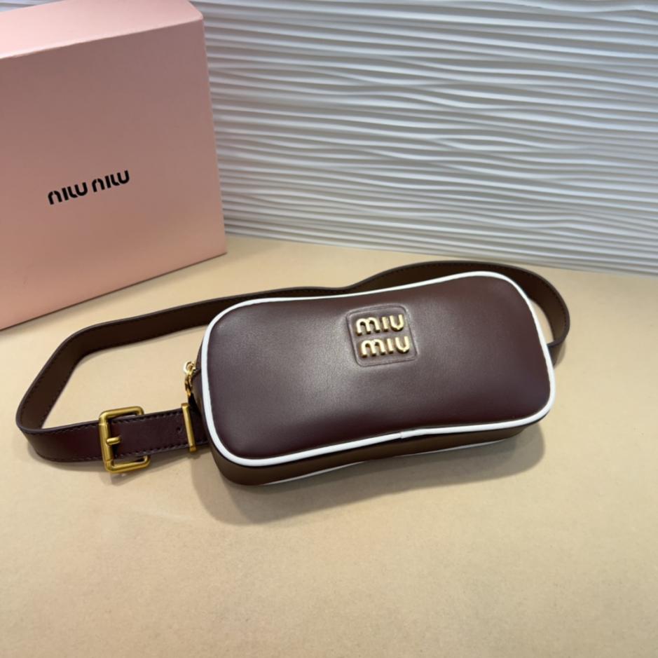 réplica,joyas,joyería,1:1,replica,fake,lujo,barato réplica,joyas,joyería,1:1,replica,fake,lujo,barato Cinturón de piel MiuMiu (875L2)