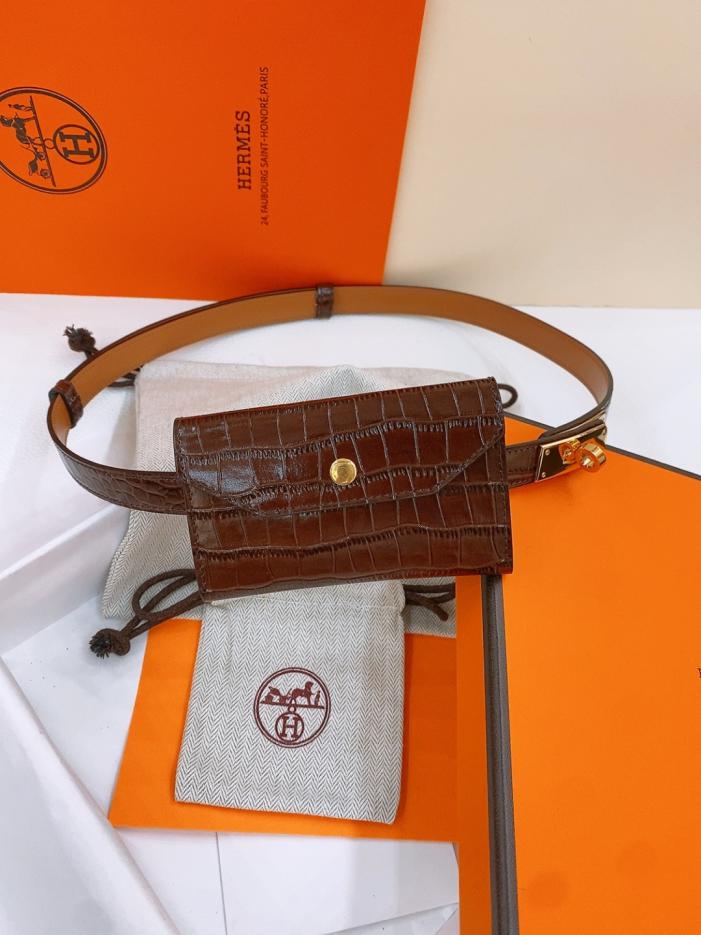 réplica,joyas,joyería,1:1,replica,fake,lujo,barato réplica,joyas,joyería,1:1,replica,fake,lujo,barato Cinturón Hermes Little Kelly de alto brillo con estampado de cocodrilo de 1,7 cm (CK2JZ)
