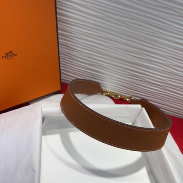 réplica,joyas,joyería,1:1,replica,fake,lujo,barato Detalles de la correa de hombro de bolsillo Kelly de Hermès, correas de hombro de cuero Swift y Epsom TC (SIO8I)