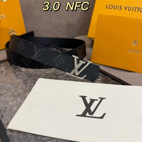 réplica,joyas,joyería,1:1,replica,fake,lujo,barato Cinturón nuevo para hombre con hebilla Gucci Doble G, sincronización de contrapunto, 4 cm de ancho, piel de becerro importada de doble cara repujada en dos colores disponible, exquisita hebilla de acero Doble G bañada al vacío, estilo moderno y versátil (8WT3Z)