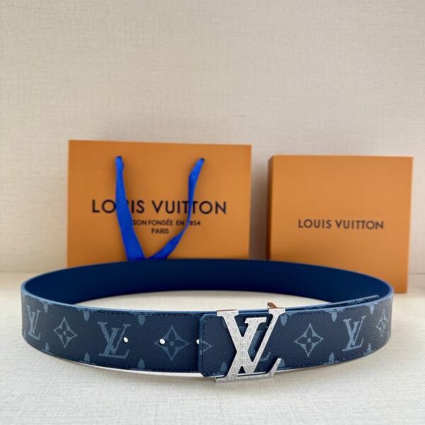 réplica,joyas,joyería,1:1,replica,fake,lujo,barato Cinturón de doble cara LV Initiales, ancho 4.0 (C0VAI)