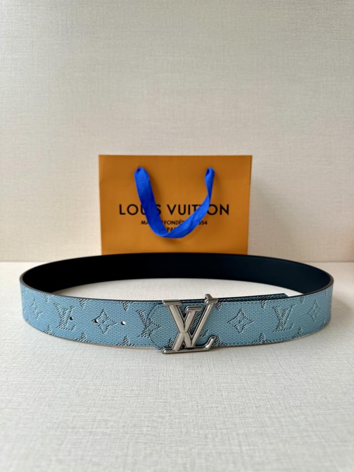 réplica,joyas,joyería,1:1,replica,fake,lujo,barato réplica,joyas,joyería,1:1,replica,fake,lujo,barato Cinturón reversible LV Dimension Monogram Heritage de 4.0 de ancho (7M9A7)