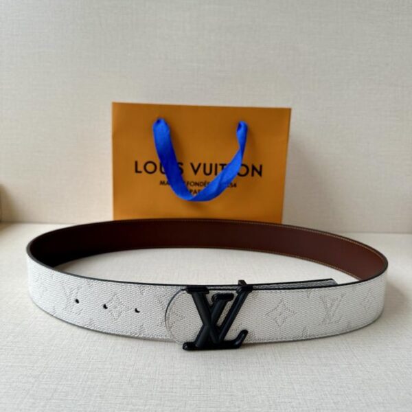 réplica,joyas,joyería,1:1,replica,fake,lujo,barato Cinturón reversible LV Dimension Monogram Heritage de 4.0 de ancho (QD7F1)