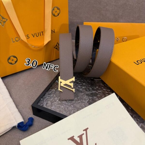 réplica,joyas,joyería,1:1,replica,fake,lujo,barato Cinturón reversible LV Iniciales 3.0cm (SQGG3)