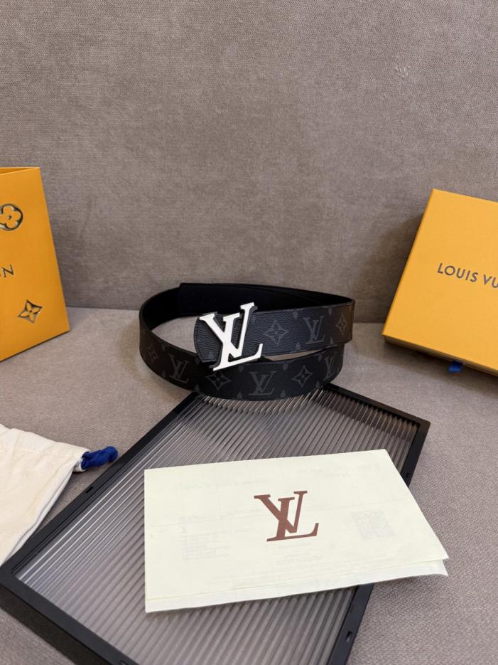 réplica,joyas,joyería,1:1,replica,fake,lujo,barato réplica,joyas,joyería,1:1,replica,fake,lujo,barato Microcinturón de doble cara LV Dimension (TL2PN)