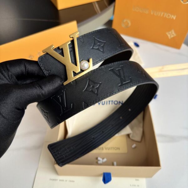 réplica,joyas,joyería,1:1,replica,fake,lujo,barato Mostrador LOUIS VUITTON última versión mejorada ancho 40 mm (8N4AN)