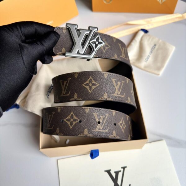 réplica,joyas,joyería,1:1,replica,fake,lujo,barato Mostrador LOUIS VUITTON última versión mejorada ancho 40 mm (1DC9B)
