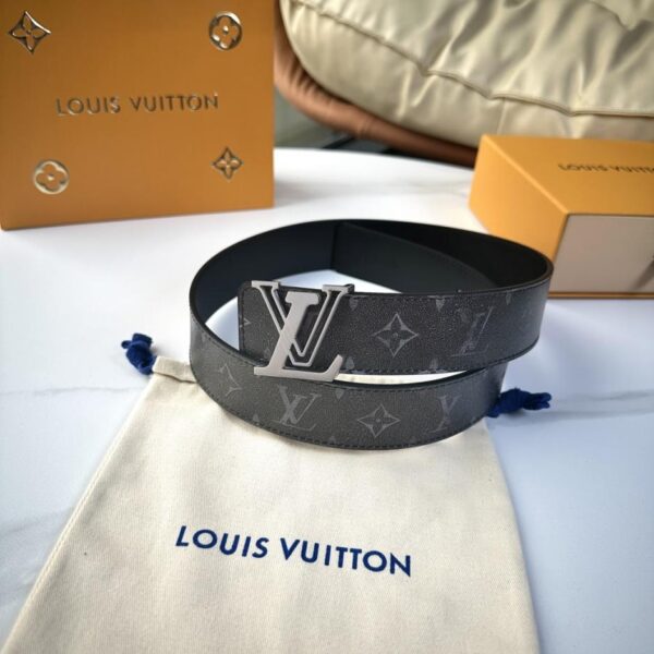 réplica,joyas,joyería,1:1,replica,fake,lujo,barato Cinturón original LOUIS VUITTON para hombre, ancho 40 mm (VS33X)