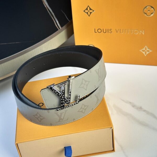 réplica,joyas,joyería,1:1,replica,fake,lujo,barato Cinturón original de LOUIS VUITTON para hombre, nuevo modelo, ancho de 40 mm (L3CJF)
