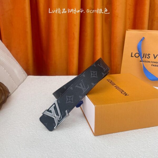 réplica,joyas,joyería,1:1,replica,fake,lujo,barato 【LOUIS VUITTON】 Calidad original y clásica. Un lado con estampado clásico y el otro con tejido liso. Hebilla original de acero de alta calidad de 4,0 cm de ancho (RUOWT).