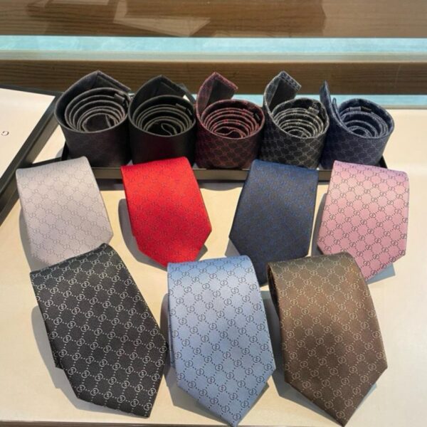 réplica,joyas,joyería,1:1,replica,fake,lujo,barato Corbata Gucci New Counter [Corbata con estampado del logotipo GG] para hombre (Q8OAQ)