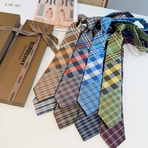 réplica,joyas,joyería,1:1,replica,fake,lujo,barato Corbata sincronizada Burberry (BK37R)