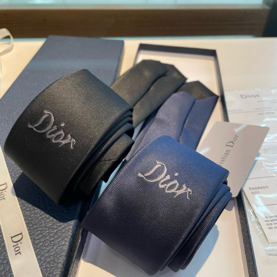 réplica,joyas,joyería,1:1,replica,fake,lujo,barato réplica,joyas,joyería,1:1,replica,fake,lujo,barato Nueva corbata Dior para hombre (IEK6A)